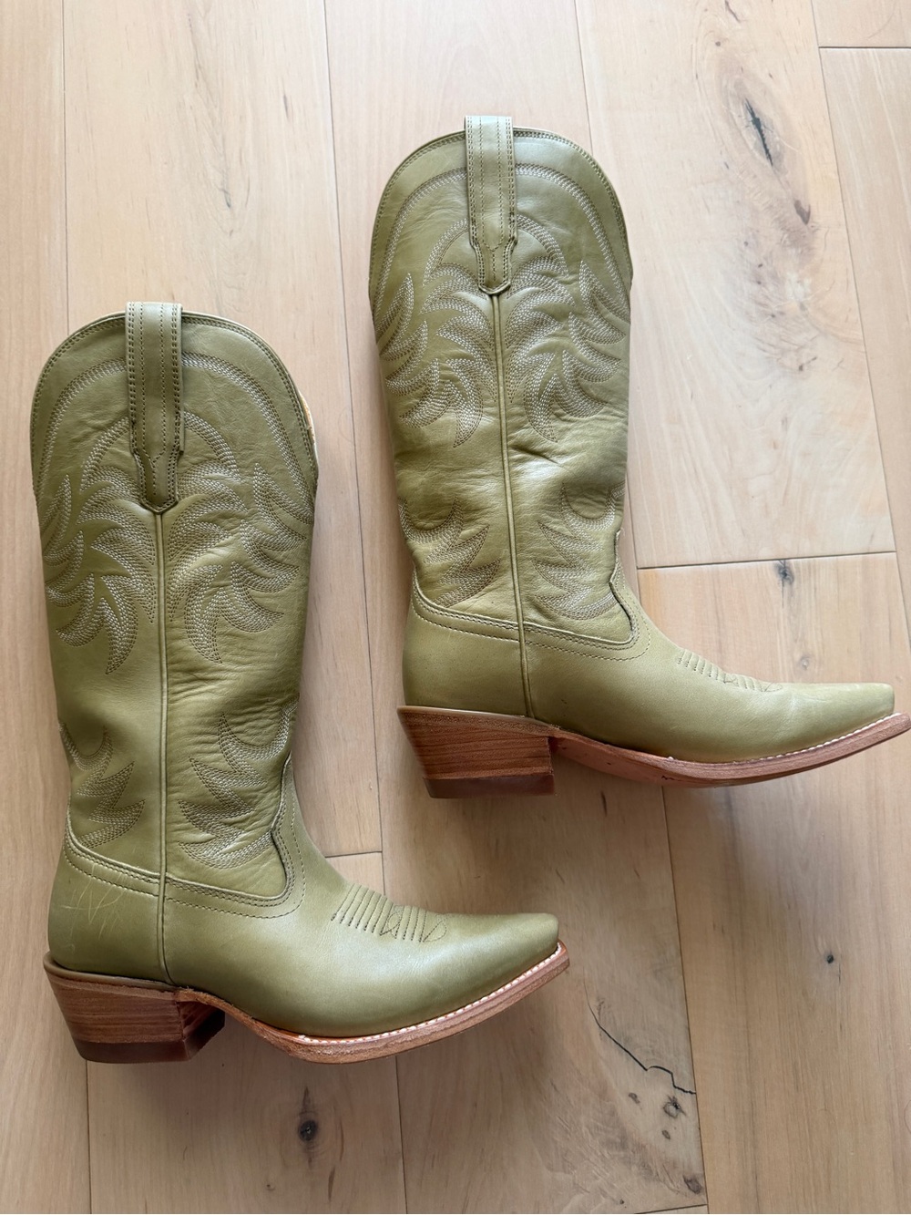 Tecovas The Annie COLOR:LIGHT SAGE MATERIAL:COWHIDE Women's Cowboy Boots. - Picture 2 of 7